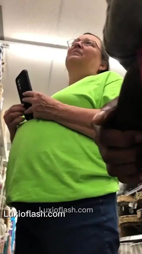 Thick Gilf Looking at Shelf – Big Ass Tease — video thumbnail