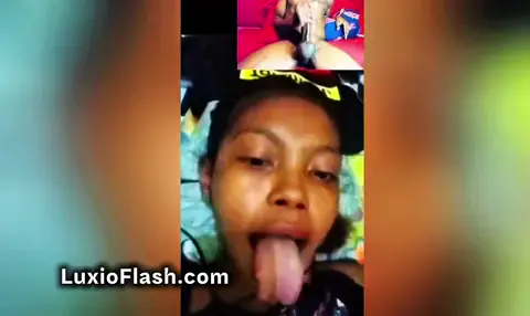 Horny Ebony Teasing On Video Call — video thumbnail