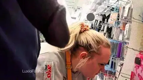 Store BBC Flash Cum On Snowbunny Big Ass — video thumbnail