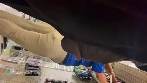 Store BBC Out Near Shopping MILF — video thumbnail