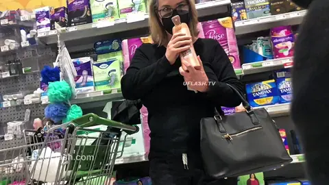 Bulge Makes Her Horny Instantly — video thumbnail