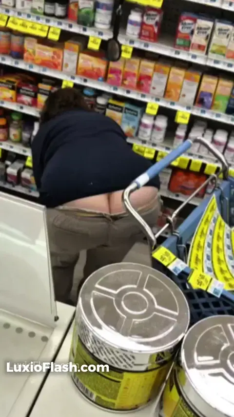Showing Off Her Ass Crack In Public — video thumbnail